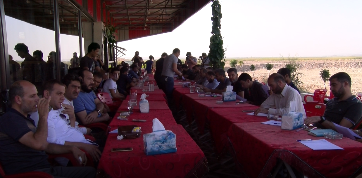 لجنة إعادة الاستقرار ومحلي منبج ينظمان ورشة عمل لوضع خطة استقرار المدينة