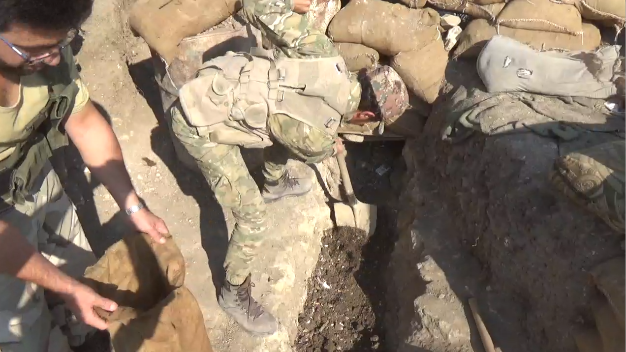 الثوار في ريف اللاذقية الشمالي يعملون على تدعيم نقاط رباطهم تحسباً لأي هجوم لقوات النظام