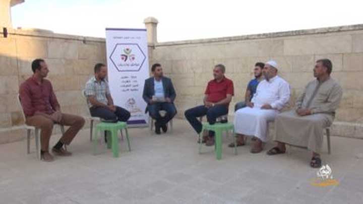 مواطن وخدمات –  سيارة قمامة واحدة في خان شيخون.. وأكوام القمامة تتراكم