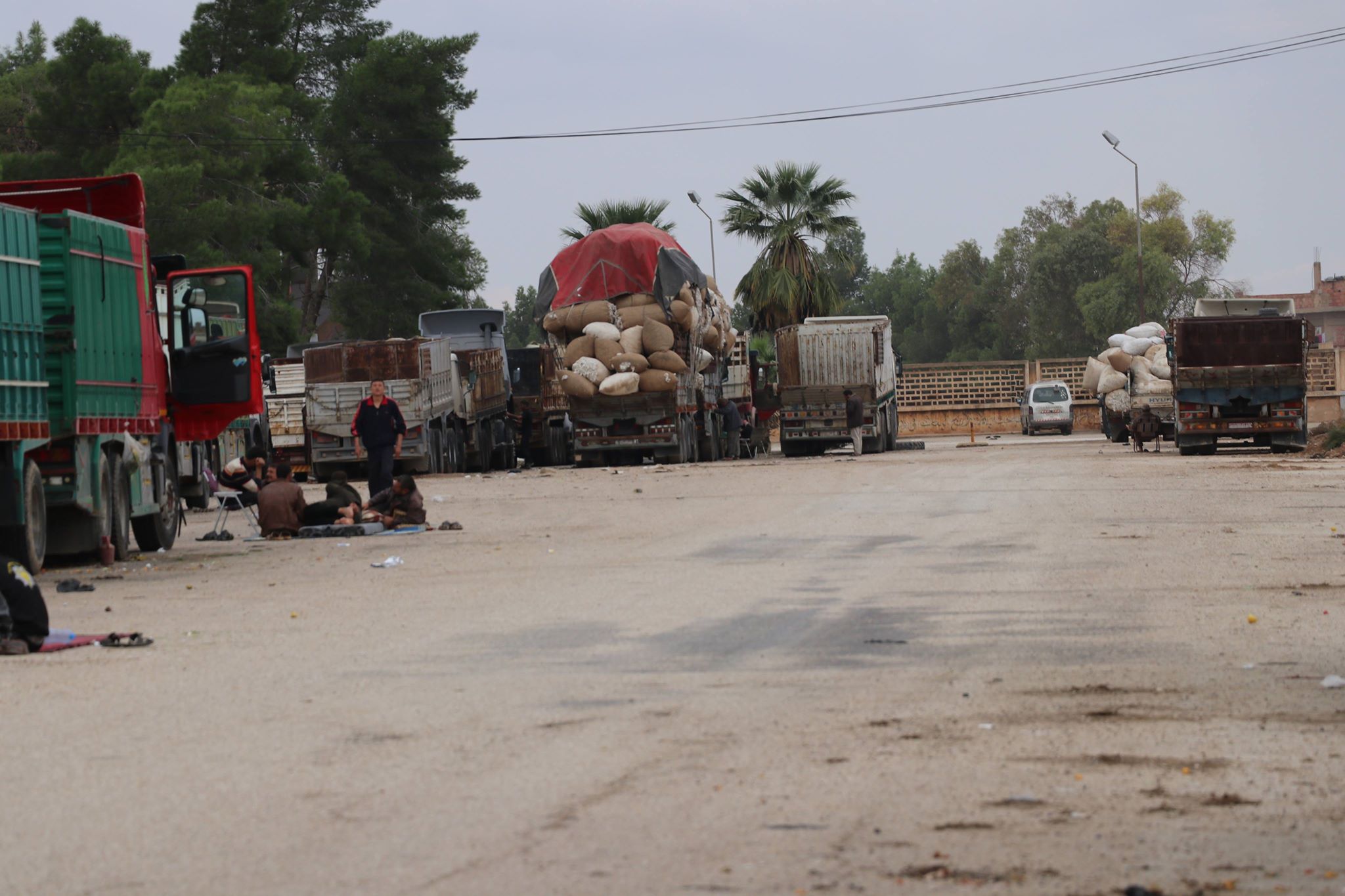 رغم ترميم محلج الحسكة…  الإدارة الذاتية تبيع القطن الخام للتجار