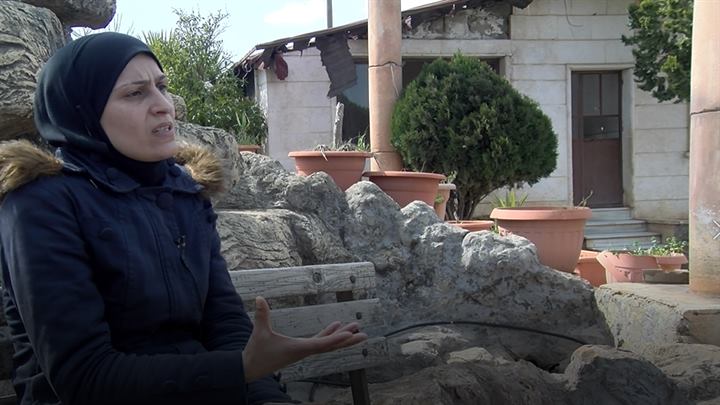 سواعد أمل – أم عبدو الحلبية.. ممرضة عاشت الحصار والتهجير وتابعت عملها الإنساني