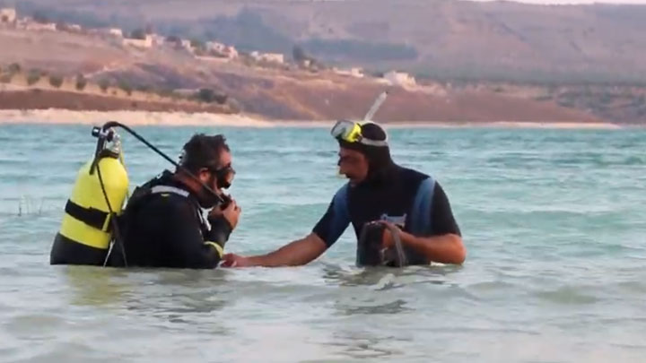 الدفاع المدني ينتشل جثتي شابين من بحيرة ميدانكي في عفرين “فيديو”