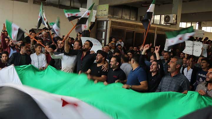 مظاهرة بمعبر باب السلامة طالبت باستعادة تل رفعت ومحيطها من قوات YPG “فيديو”