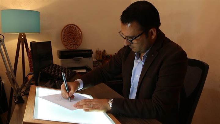 سواعد أمل – رُقوش.. مشغولات خشبية بعزف مختلف