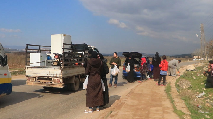 مبادرة أهلية تطوعية لمساعدة النازحين في الشمال السوري