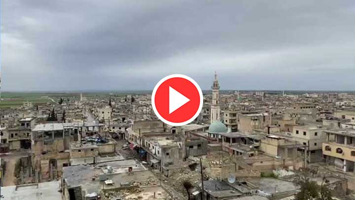 “سراقب أمي”.. سوري يودع مدينته بهذه الكلمات “فيديو”