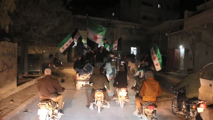 مظاهرة شعبية في إعزاز شمال حلب تطالب باسترجاع المناطق التي سيطر عليها