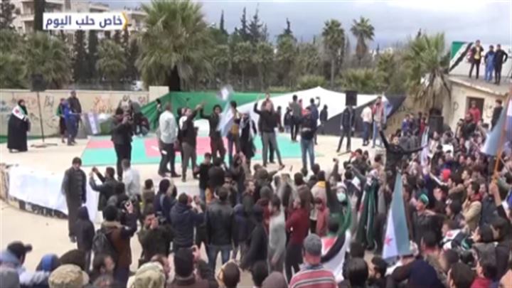 ثوار الشمال يحيون الذكرى التاسعة لاندلاع الثورة السورية في مدينة إدلب