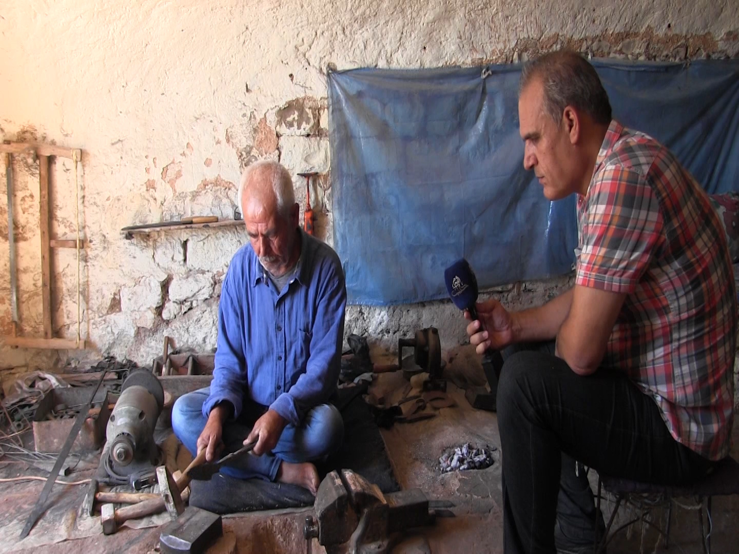 جولات – عرب أوشاغي.. التاريخ وصانع السكاكين