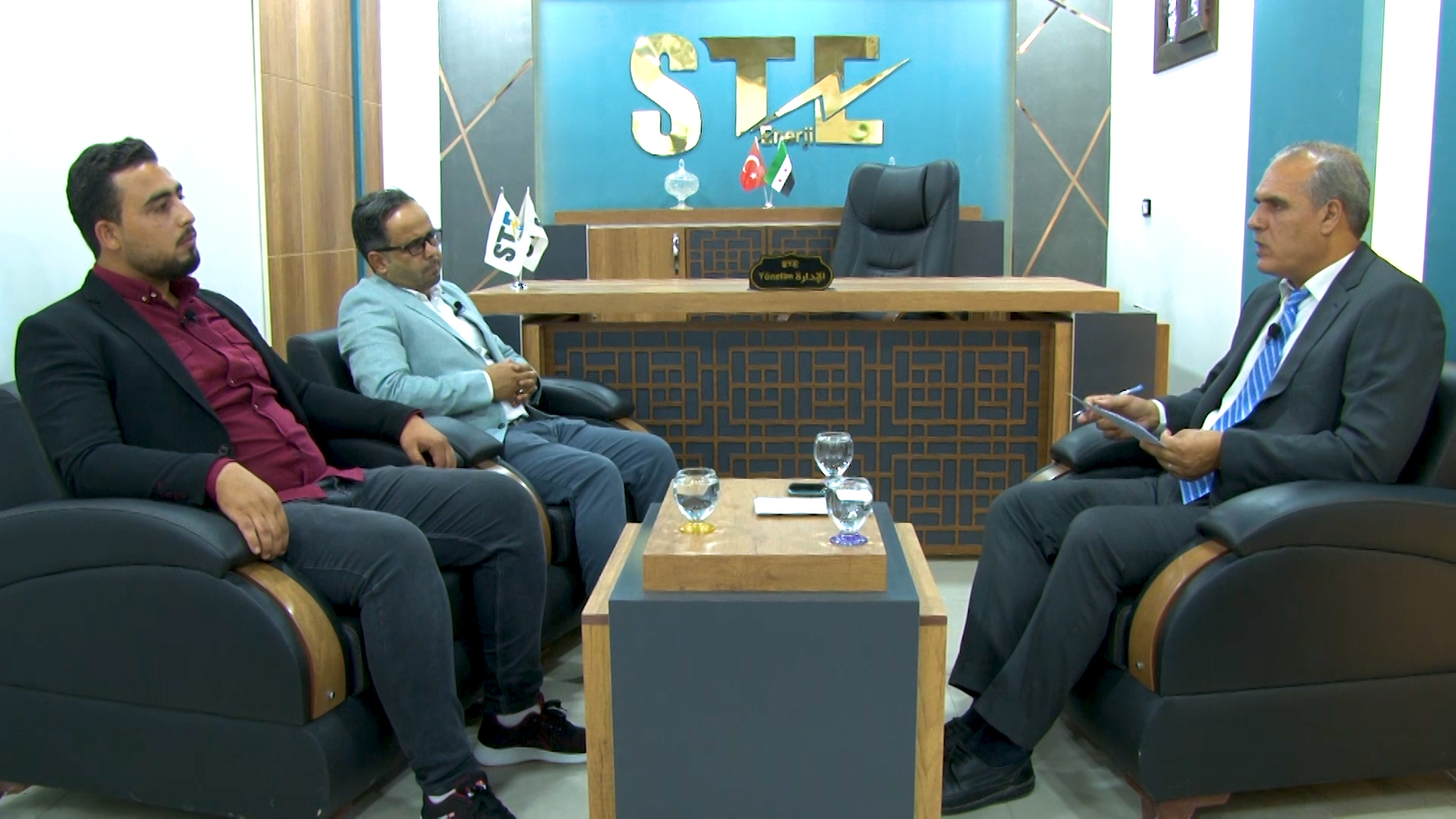 قضايا – الكهرباء التركية تصل منطقة عفرين