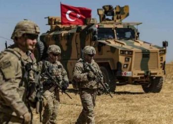 إحراق مخيم للاجئين السوريين في لبنان