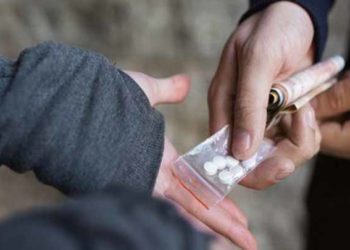 شبكة دعارة وترويج مخدرات في دمشق يديرها “عروسان”!