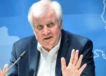 الداخلية الألمانية تعلن موعد بدء عمليات الترحيل إلى سوريا