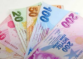 انخفاض الليرة التركية أمام الدولار.. وارتفاع الذهب