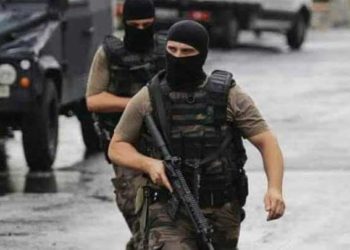 تركيا تعتقل 11 شخصاً يشتبه بانتمائهم لـ “جماعات إرهابية”