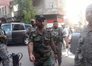 ريف دمشق.. تشييع أحد عناصر النظام بعد مقتله في إدلب (صورة)