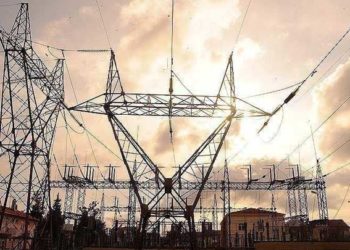 لبنان يخشى العقوبات الأمريكية في حال تجديد استيراد الكهرباء من سوريا