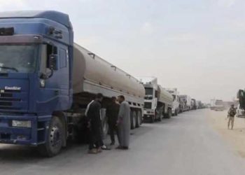 “تنظيم الدولة” يصادر شاحنتي نفط لقوات النظام شرقي حمص