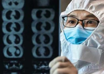 الصين توافق على استقبال فريق علماء للتحقيق في نشأة كورونا