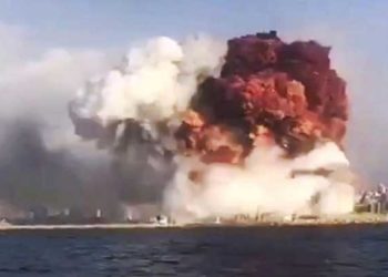 رجل أعمال مقرب من النظام يعلق على أنباء حول تورطه بانفجار مرفأ بيروت