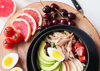 حياة صحية.. تفاصيل العدوى والحضانة لفيروس كورونا ومشاكل العمل المكتبي والجلوس الخاطئ