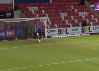 خارج السرب –  حارس إنكليزي يدخل موسوعة غينيس بهدف عالمي