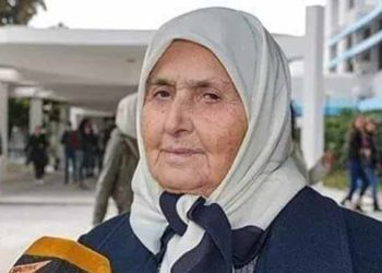 مسنة سورية تستعد للحصول على شهادة جامعية وتأمل الاستمرار والنجاح بالماجستير