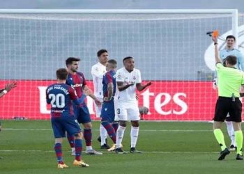 ريال مدريد يسقط أمام ليفانتي ويبتعد عن متصدر الدوري الإسباني