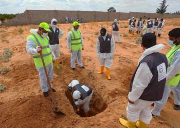 خفر السواحل التركي ينقذ 13 طالب لجوء غربي البلاد