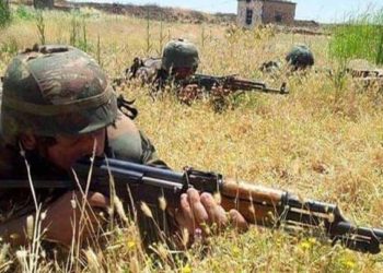 “الفيلق الخامس” يحتجز عناصر أحد الحواجز العسكرية التابعة للنظام في درعا