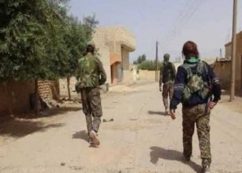 قتيل وجريح من “قسد” خلال حملة اعتقالات في دير الزور