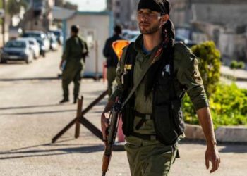 “قسد” تعتقل ضابطاً في قوات النظام وتفرج عن آخرين بالحسكة