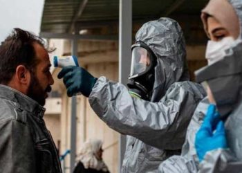 احتفالات “رأس السنة” تتسبب بزيادة عدد المصابين بكورونا في مناطق النظام