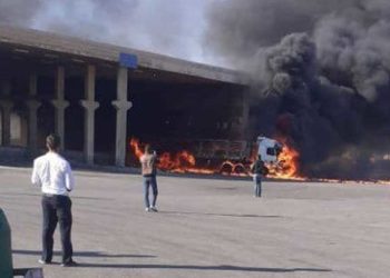 انفجار شاحنة محملة بمواد أولية داخل معبر نصيب الحدودي