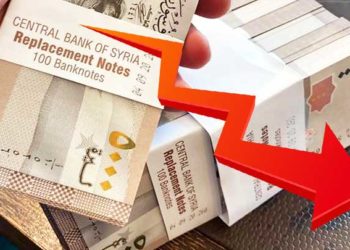 نزيف الليرة السورية يتواصل.. أرقام قياسية للدولار والذهب تسجل في سوريا