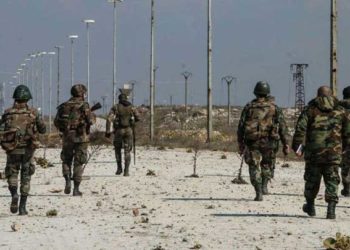 قتلى من ميليشيا “الدفاع الوطني” بهجوم لخلايا “تنظيم الدولة” في البادية السورية