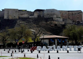 عدد السوريين في غازي عنتاب التركية يقترب من نصف مليون بنسبة 22% من السكان