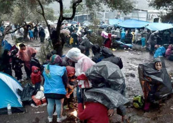 منظمة “أوكسفام” تدعو الاتحاد الأوروبي إلى تسريع توزيع اللاجئين