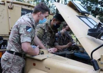 صحيفة: بريطانيا ترسل عربات مصفحة إلى لبنان لضبط الحدود مع سوريا