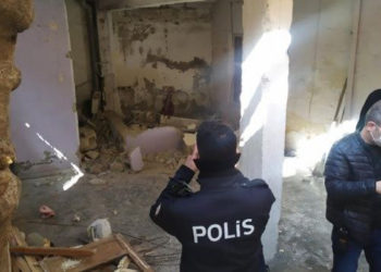 عامل سوري يلقى حتفه بعد سقوط جدار أحد المنازل عليه في عنتاب التركية