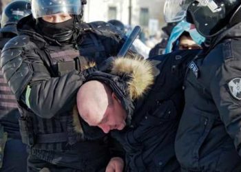 تغريم شاب سوري شارك بمظاهرات ضد “بوتين” في موسكو