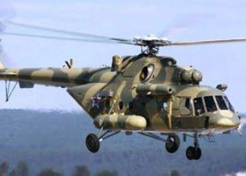 برفقة مروحيات.. نقل أسلحة من مستودعات مهين إلى مناطق “قسد”