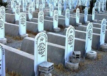 رغم تأكيد الأهالي.. مسؤول بحكومة النظام ينفي بيع القبور في دمشق