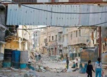 أهالي مخيم اليرموك يشتكون تأخر حصولهم على موافقة السكن