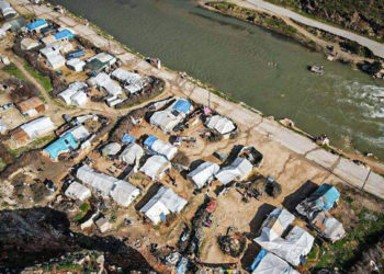 ارتفاع منسوب مياه نهر العاصي يهدد سكان المخيمات على ضفتيه