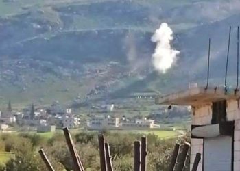 تصعيد عسكري بريف إدلب.. ضحايا مدنيون بقصف مدفعي وصاروخي وجوي