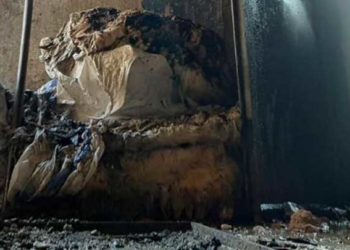 رغم انقطاع الكهرباء.. حريق بسبب ماس كهربائي في دمشق القديمة