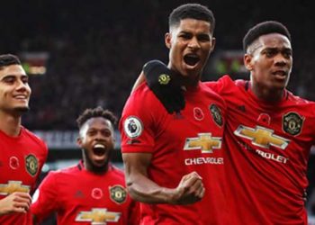 مانشستر يونايتد يتأهل إلى ربع نهائي الدوري الأوروبي بعد إطاحته بميلان