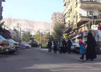 انفجار قنبلة بيد عنصر من النظام يتسبب بمقتله وإصابة عدد من المدنيين في دمشق