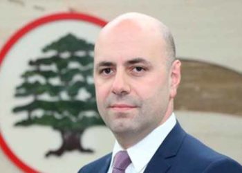 سياسيون لبنانيون يحذرون من مواجهة عقوبات “قيصر”